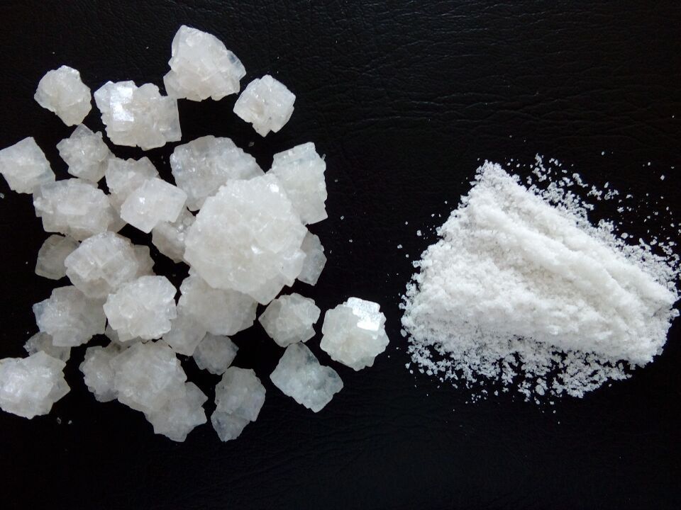 قرار دادن سنگ نمک در خانه چه فوایدی دارد؟